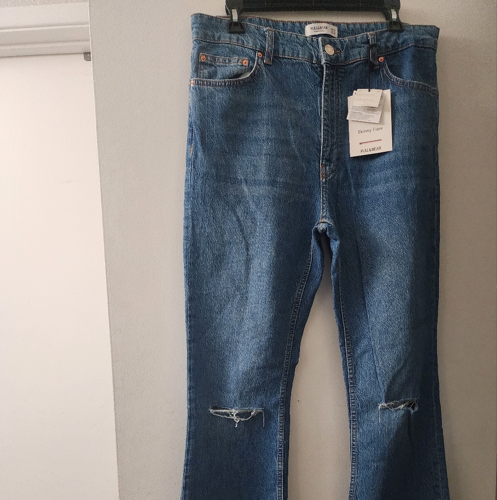 NWT PULL&BEAR JEAN SIZE 12 SKINNY FLARE RIPPED DESIGN